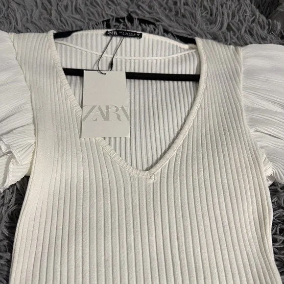 Zara Ribbed Ruffle Sleeve Bodysuit - Picture 5 of 10